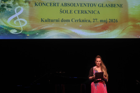 Koncert absolventov Glasbene šole Frana Gerbiča Cerknica 02 Foto Ljubo Vukelič